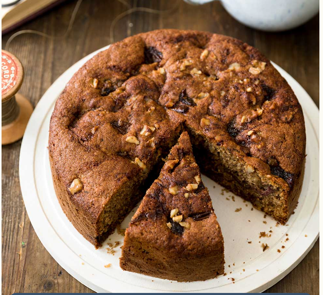 Signature Date Cake